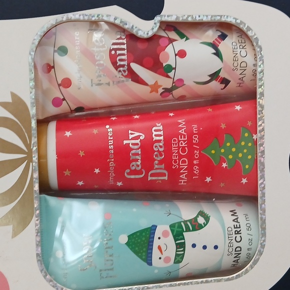 Hand Cream Collection - Picture 2 of 3
